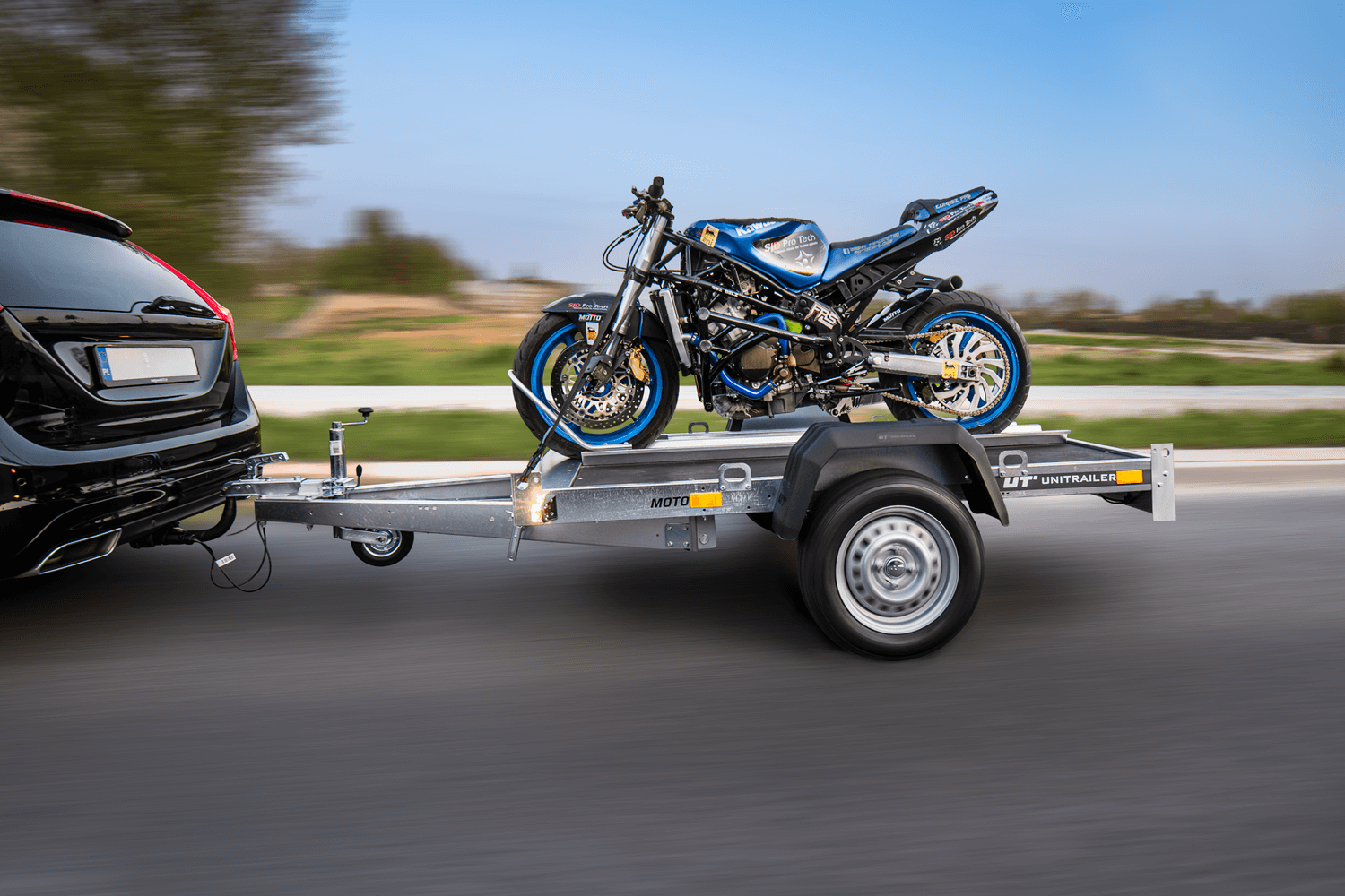 UNITRAILER Moto – Anhänger 2200×1303 mm, 750 kg zGG
